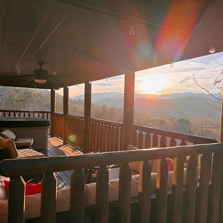 Smoky Paws - Exceptional Cabin, Stunning Mountain Views, Hot Tub, Tranquil, Gigabit Internet, Free L2 Ev Pigeon Forge Exteriör bild