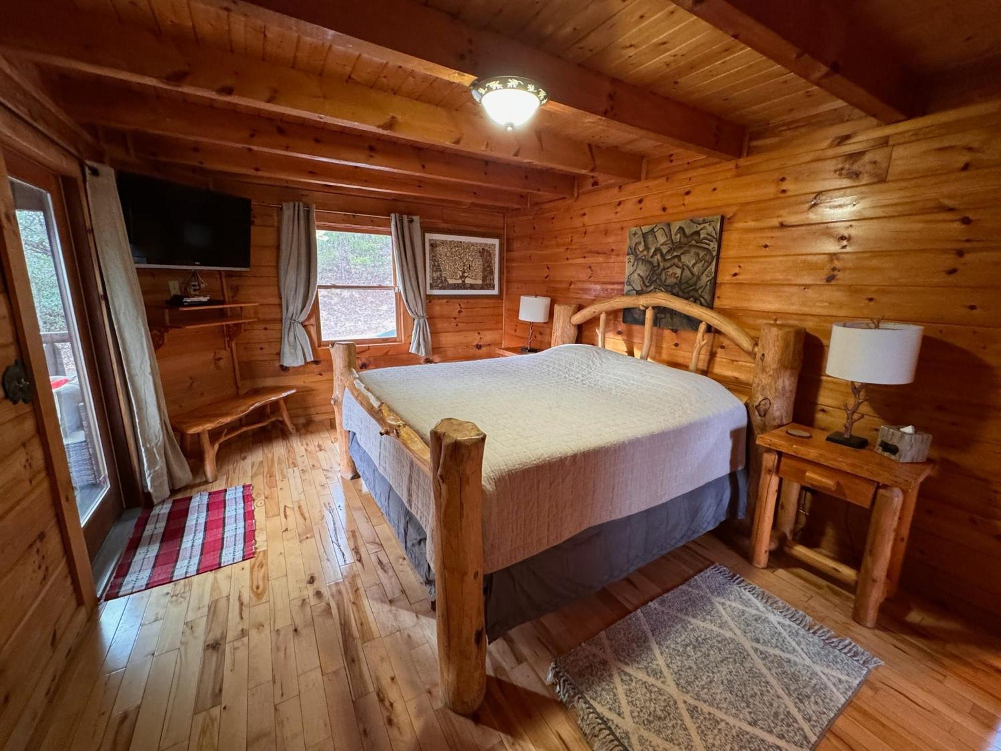 Smoky Paws - Exceptional Cabin, Stunning Mountain Views, Hot Tub, Tranquil, Gigabit Internet, Free L2 Ev Pigeon Forge Exteriör bild