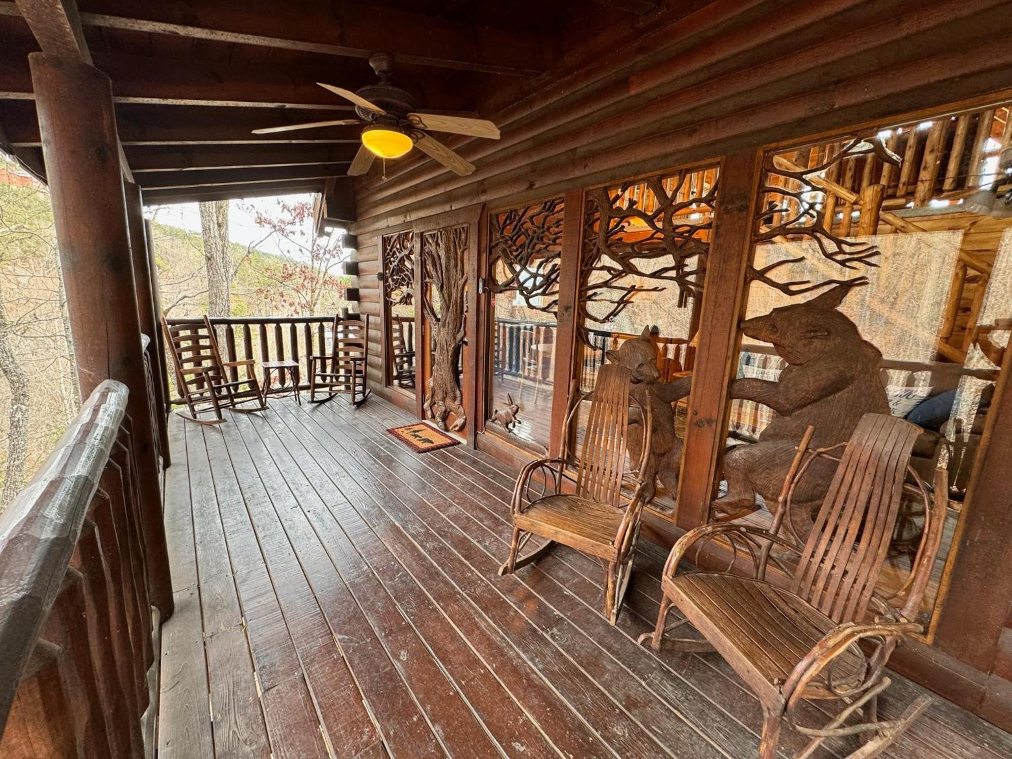 Smoky Paws - Exceptional Cabin, Stunning Mountain Views, Hot Tub, Tranquil, Gigabit Internet, Free L2 Ev Pigeon Forge Exteriör bild