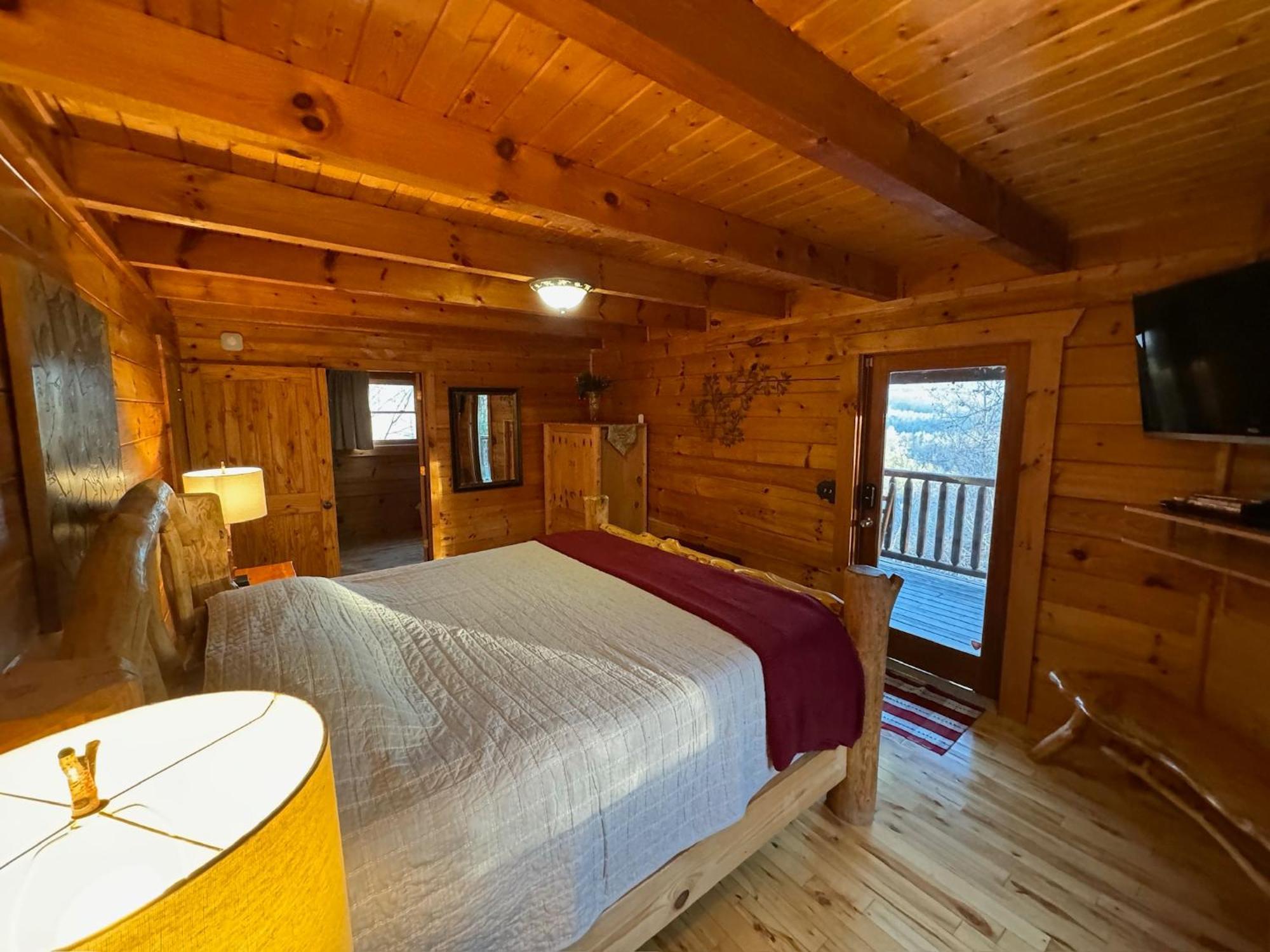 Smoky Paws - Exceptional Cabin, Stunning Mountain Views, Hot Tub, Tranquil, Gigabit Internet, Free L2 Ev Pigeon Forge Exteriör bild