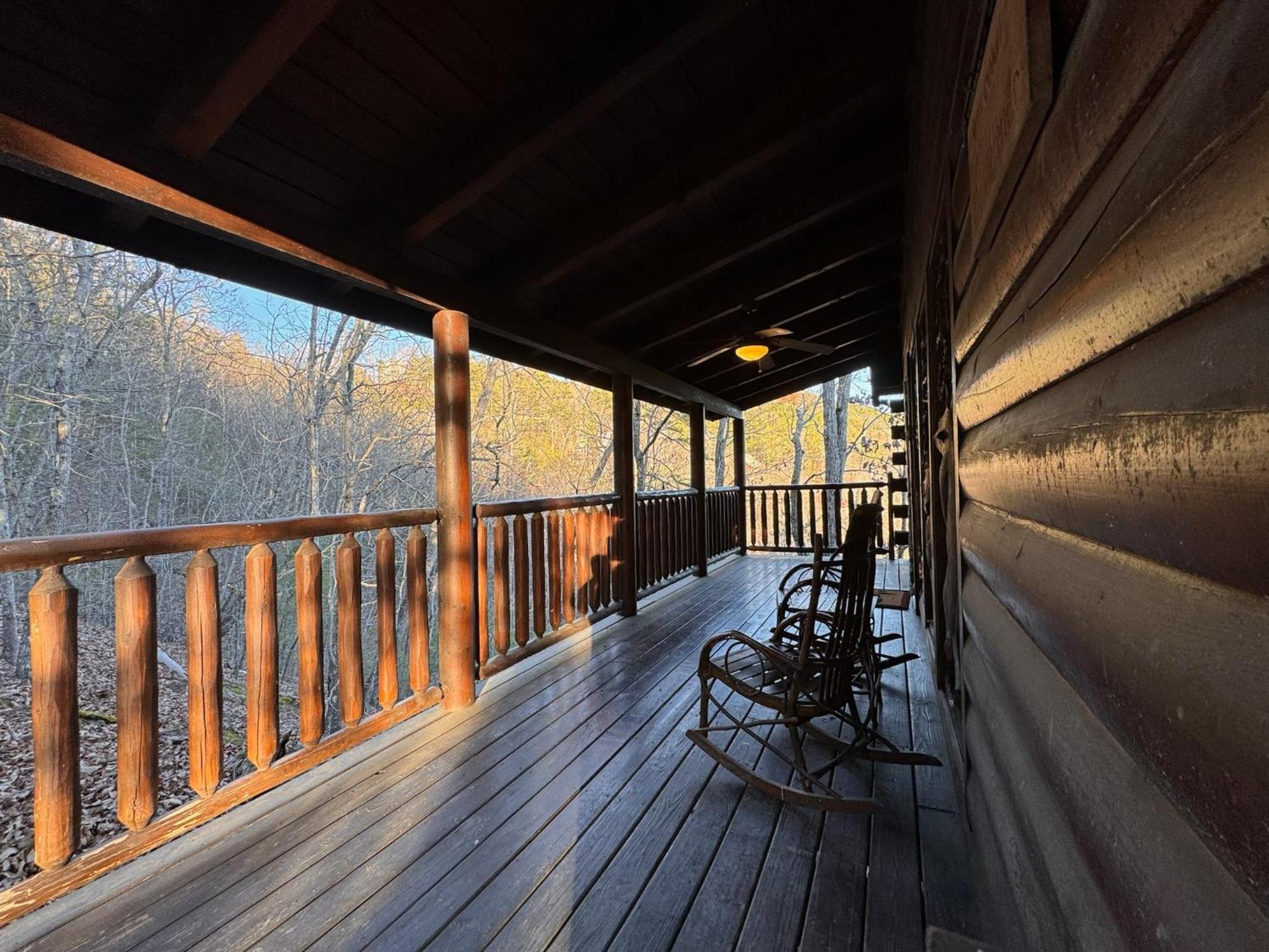 Smoky Paws - Exceptional Cabin, Stunning Mountain Views, Hot Tub, Tranquil, Gigabit Internet, Free L2 Ev Pigeon Forge Exteriör bild